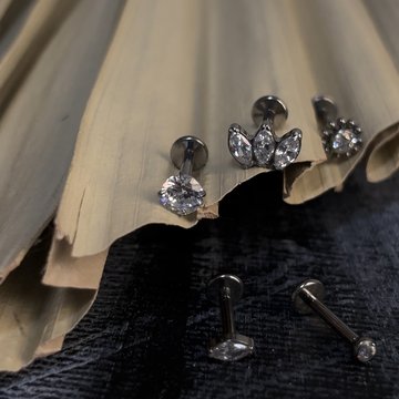Bijuterii din titan pentru piercing