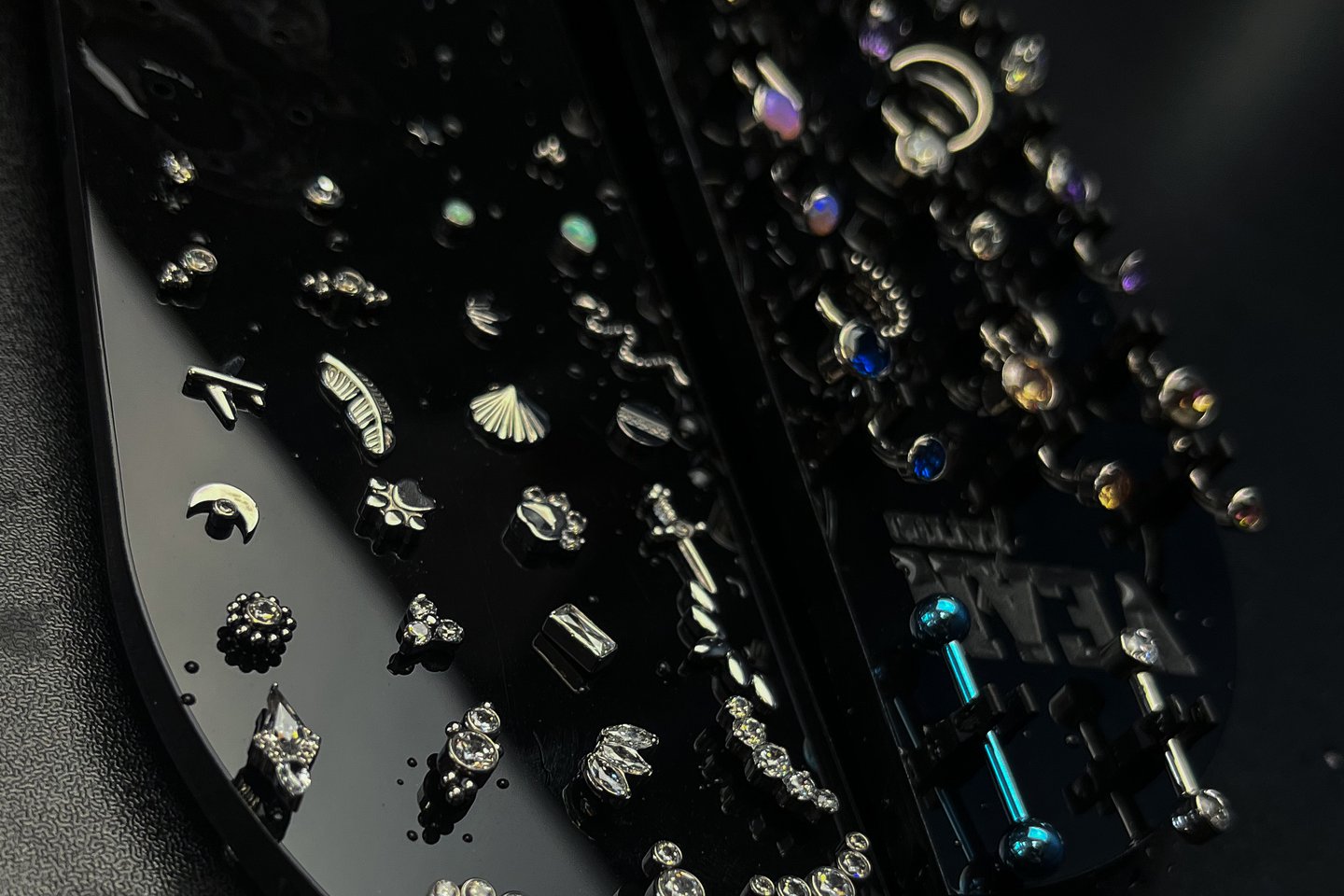 Bijuterii din titan pentru piercing