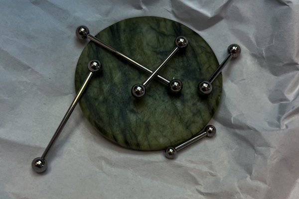 Bijuterii din titan pentru piercing