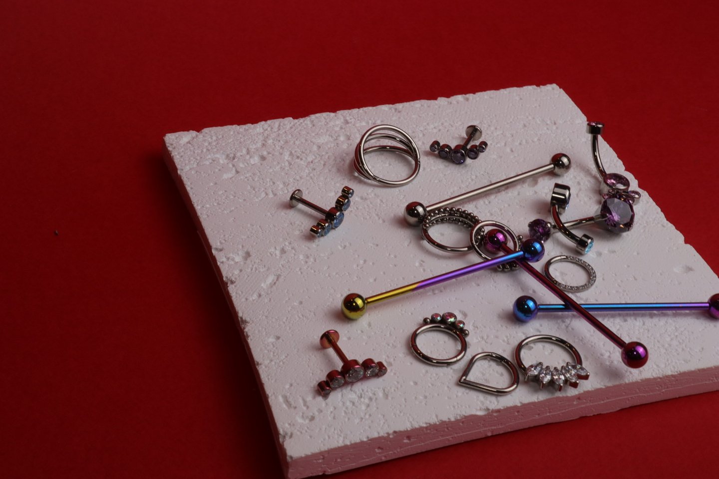 Anodizarea bijuteriilor pentru piercing